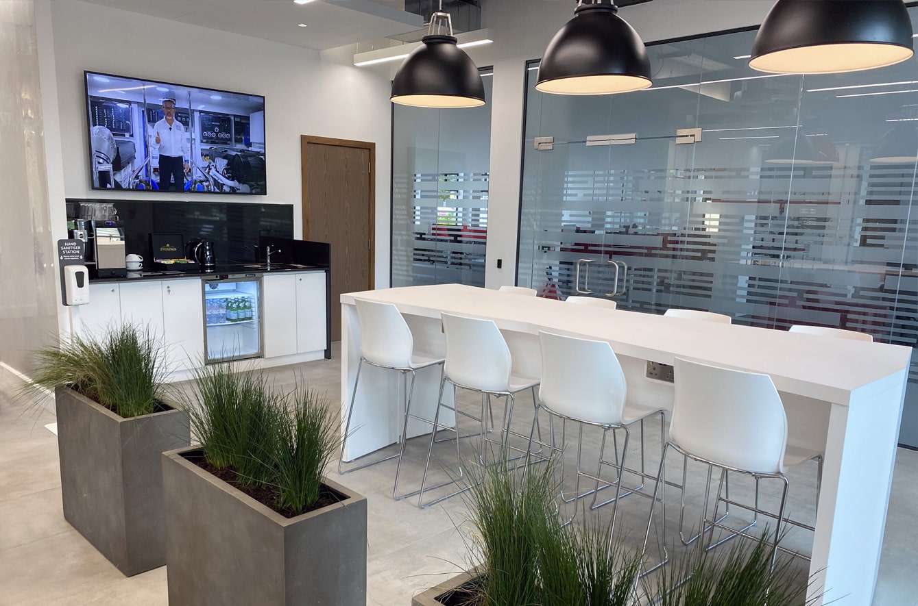 Waterfront-Staines-Bbusiness-lounge